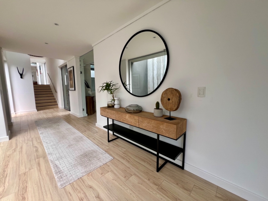 5 Bedroom Property for Sale in Oubaai Western Cape